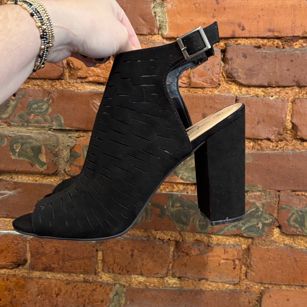 Sophia Taylor Black Heels Peep Toe Womens Size‎ 11